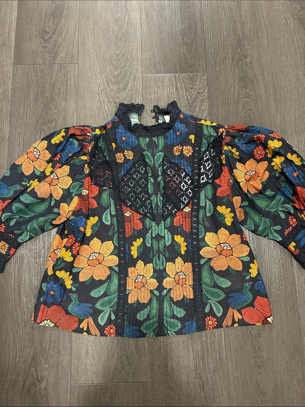 NWT Farm Rio Women's Black Floral Lace-Trim Blouse